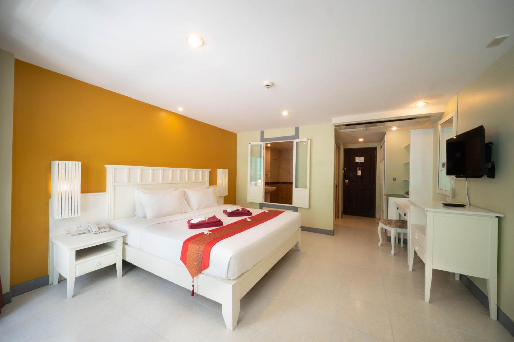 La Vintage Resort Patong Екстер'єр фото