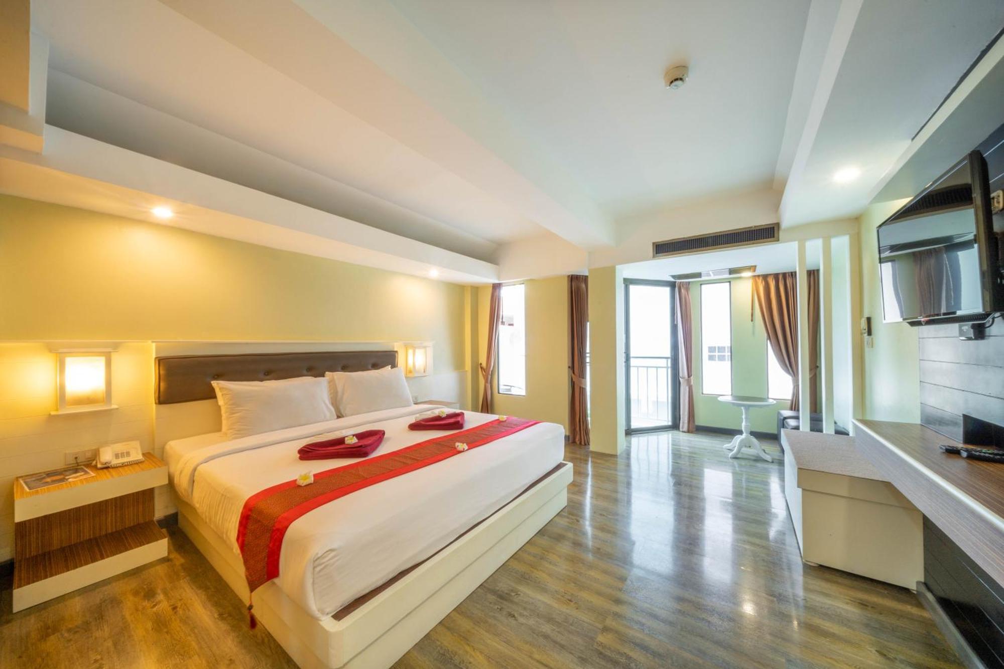 La Vintage Resort Patong Екстер'єр фото